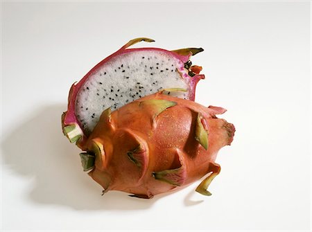 simsearch:659-01854634,k - A pitahaya Stock Photo - Premium Royalty-Free, Code: 659-03534654