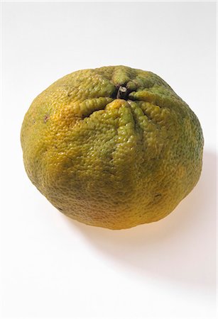 simsearch:659-03534657,k - A pomelo Stock Photo - Premium Royalty-Free, Code: 659-03534664