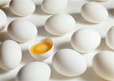 simsearch:659-03527833,k - Raw white eggs, one cracked open Stock Photo - Premium Royalty-Free, Code: 659-03534744