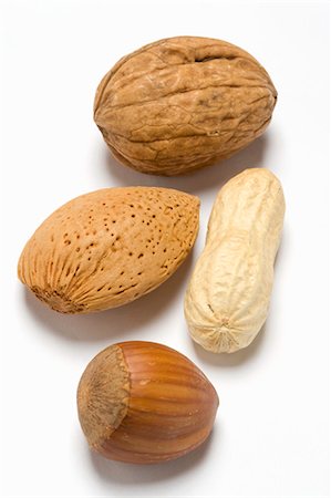 simsearch:659-08905261,k - Walnut, almond, peanut and hazelnut Stock Photo - Premium Royalty-Free, Code: 659-03535127