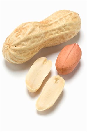 peanut - Unshelled peanut and shelled peanuts Stock Photo - Premium Royalty-Free, Code: 659-03535121