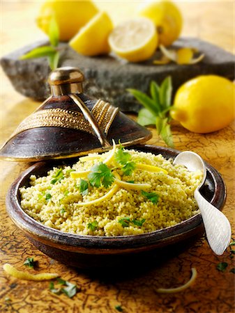 Couscous with lemon Foto de stock - Sin royalties Premium, Código: 659-03535541