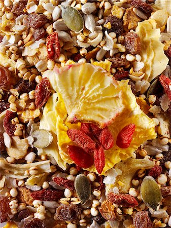 Gluten free muesli with wolfberries and yucca Stock Photo - Premium Royalty-Free, Code: 659-03535559