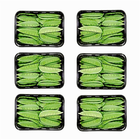 pisum sativum - Mangetout in six plastic trays Stock Photo - Premium Royalty-Free, Code: 659-03536037