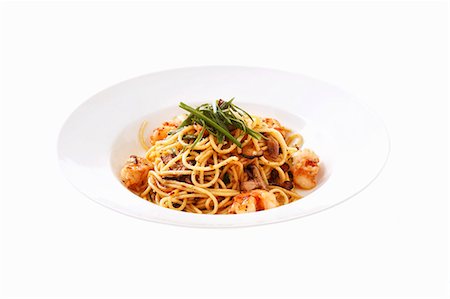 simsearch:659-01845188,k - Spaghetti with shrimps and garlic Stock Photo - Premium Royalty-Free, Code: 659-03536120