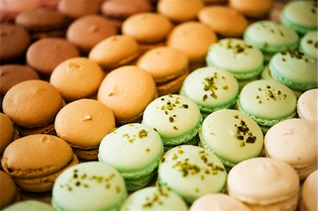 french - Macarons Photographie de stock - Premium Libres de Droits, Code: 659-03536287