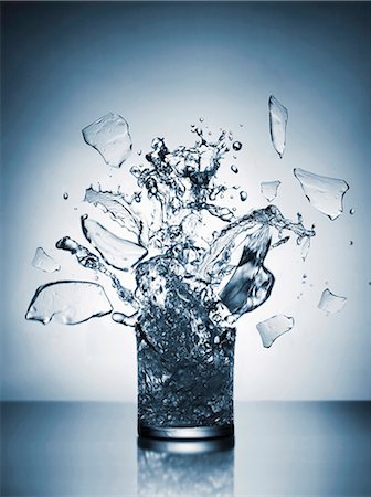 A glass of water shattering Stock Photo - Premium Royalty-Free, Code: 659-03536548