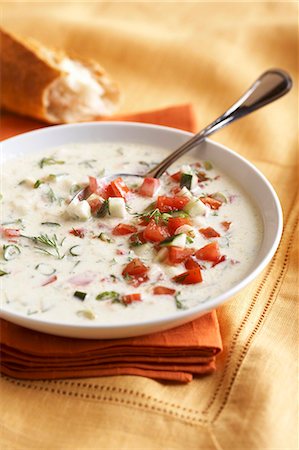 Cream Gazpacho Soup Foto de stock - Sin royalties Premium, Código: 659-03537172