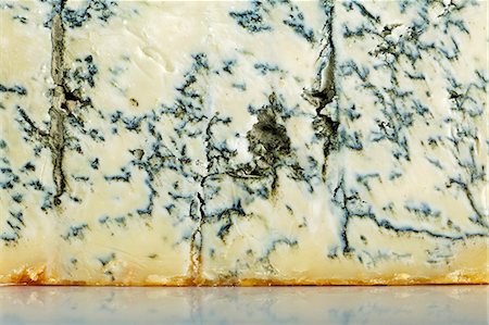 fromage bleu - Gorgonzola (gros plan) Photographie de stock - Premium Libres de Droits, Code: 659-03537192