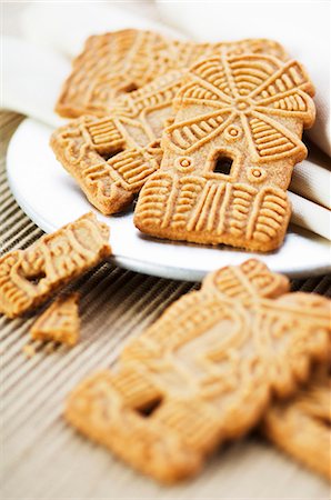 speculoos - Several spekulatius cookies Foto de stock - Sin royalties Premium, Código: 659-03537703