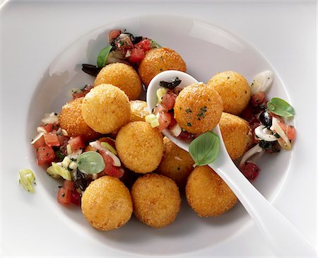 deep fried - Deep-fried mozzarella balls Stock Photo - Premium Royalty-Free, Code: 659-03530019
