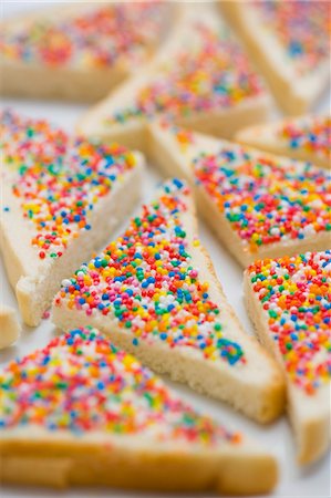 pépite - Pain de fée (triangles de pain garnies de sprinkles, Australie) Photographie de stock - Premium Libres de Droits, Code: 659-03530026
