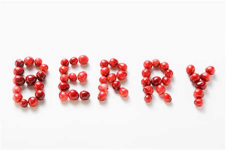The word BERRY written in cranberries Foto de stock - Sin royalties Premium, Código: 659-03530329