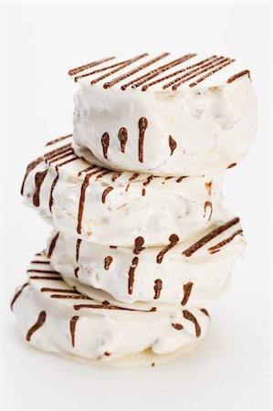 White nougat with chocolate drizzle Foto de stock - Sin royalties Premium, Código: 659-03530638