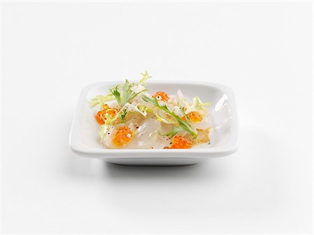 simsearch:659-03534139,k - Scallops with keta caviar Foto de stock - Royalty Free Premium, Número: 659-03531299