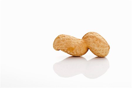 erdnuss - One peanut Foto de stock - Sin royalties Premium, Código: 659-03531409