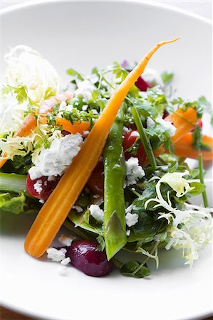 feta - Frisee Salad with Carrots, Asparagus, Beets and Feta Stock Photo - Premium Royalty-Free, Code: 659-03531729