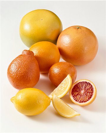 Assorted Citrus Fruit; Whole, Sliced and Half Stock Photo - Premium Royalty-Free, Code: 659-03531752