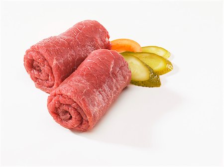 simsearch:659-01867471,k - Two pieces of raw beef (for beef roulades) Foto de stock - Royalty Free Premium, Número: 659-03532231