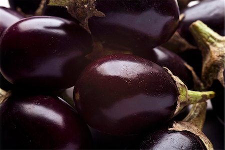 Aubergines (close-up) Stock Photo - Premium Royalty-Free, Code: 659-03532332