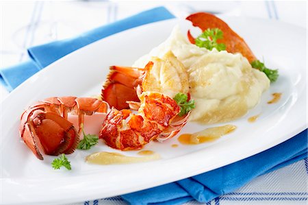 Lobster with mashed potato Fotografie stock - Premium Royalty-Free, Codice: 659-03532345