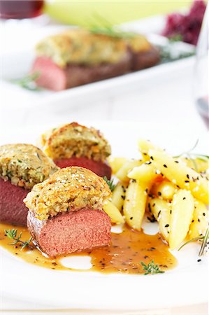 simsearch:659-01844613,k - Loin of venison with finger noodles Stock Photo - Premium Royalty-Free, Code: 659-03532352