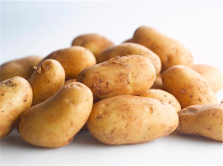 sin hacer - Potatoes Foto de stock - Sin royalties Premium, Código: 659-03532402