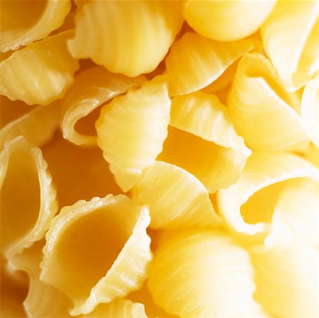 pasta type - Conchiglie (coquillettes) Photographie de stock - Premium Libres de Droits, Code: 659-03532999