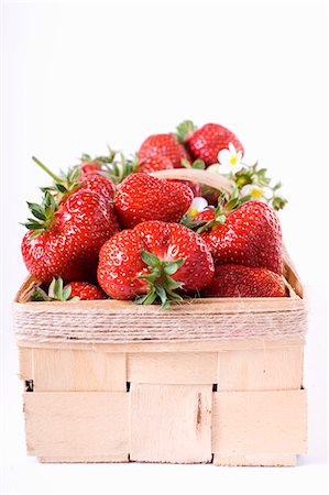 strawberry silo - Strawberries in a punnet Stock Photo - Premium Royalty-Free, Code: 659-03533198