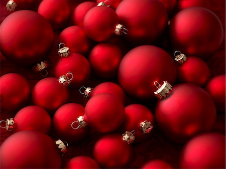 Red Christmas baubles Stock Photo - Premium Royalty-Free, Code: 659-03533245