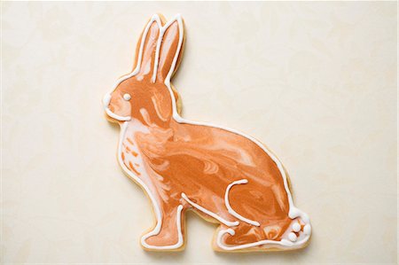 simsearch:659-03533278,k - Easter biscuit (Easter Bunny) Foto de stock - Sin royalties Premium, Código: 659-03533284