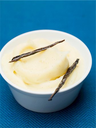 pureed - Vanilla mashed potato Stock Photo - Premium Royalty-Free, Code: 659-03533398