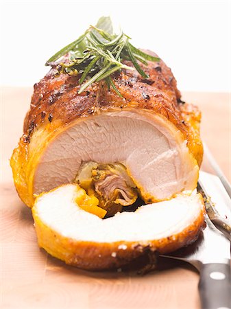 stuffed (food preparation) - Poitrine farcie de veau, partiellement sculpté Photographie de stock - Premium Libres de Droits, Code: 659-03533421