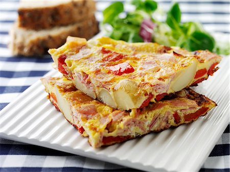 quesadilla - Ham and vegetable omelette Foto de stock - Sin royalties Premium, Código: 659-03533432