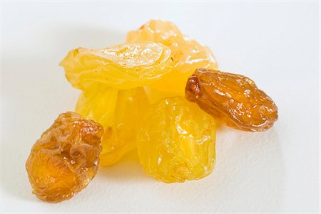 raisin - Golden Raisins Stock Photo - Premium Royalty-Free, Code: 659-03533796