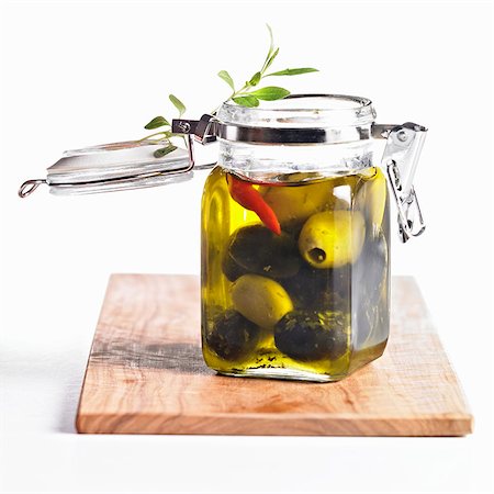 pickled - Pickled green and black olives Stock Photo - Premium Royalty-Free, Code: 659-03533881
