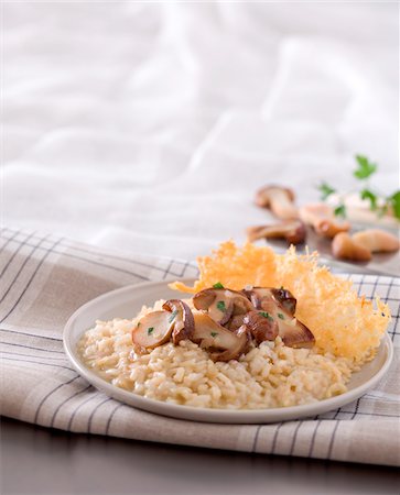 simsearch:652-07655897,k - Cep risotto Stock Photo - Premium Royalty-Free, Code: 652-05806849