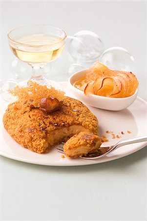 simsearch:652-05806995,k - Foie gras coated in gingerbread crumbs Foto de stock - Sin royalties Premium, Código: 652-05806886