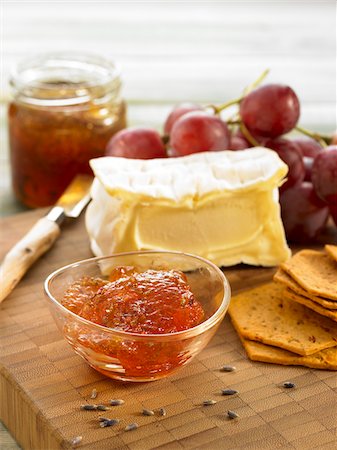 simsearch:652-05807386,k - Apple and grape jelly with herbs Stock Photo - Premium Royalty-Free, Code: 652-05806899