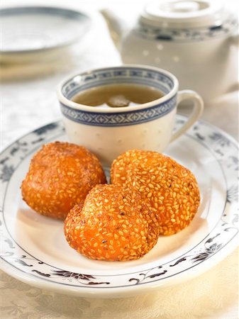 simsearch:652-03633477,k - Papaya and sesame seed sticky rice cakes Stock Photo - Premium Royalty-Free, Code: 652-05806908