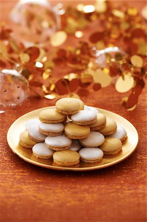 simsearch:652-05806627,k - Macaroons Foto de stock - Sin royalties Premium, Código: 652-05807125