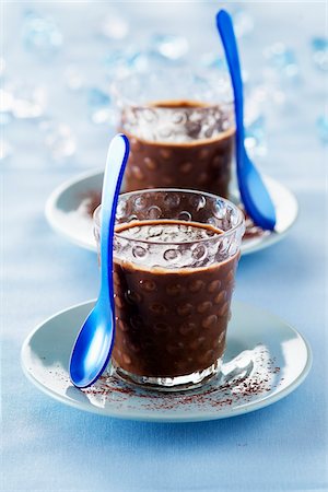 Individual Peruvian chocolate cream desserts Stock Photo - Premium Royalty-Free, Code: 652-05807144