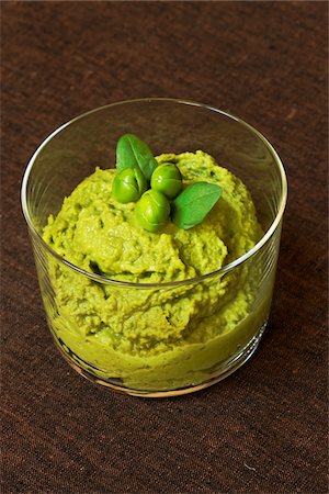 Pureed peas Stock Photo - Premium Royalty-Free, Code: 652-05807165