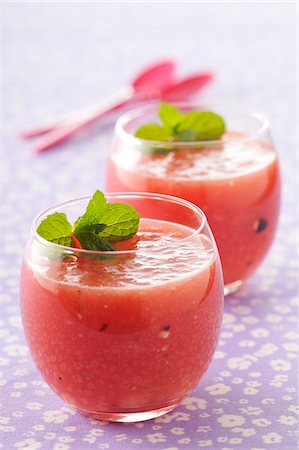 Watermelon gaspacho Foto de stock - Sin royalties Premium, Código: 652-05807578