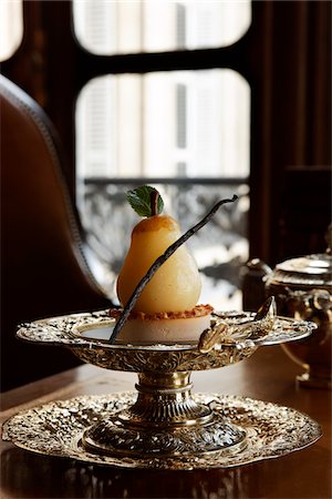 Iced Parfait with vanilla-flavored poached pear and caramelized hazelnut tuile biscuit Stock Photo - Premium Royalty-Free, Code: 652-05807610