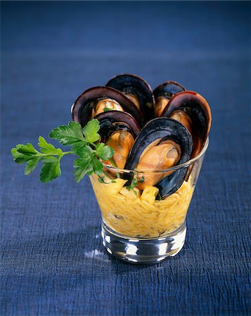 simsearch:652-05807730,k - Mussel and curry Verrine Stock Photo - Premium Royalty-Free, Code: 652-05807734