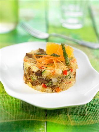 simsearch:652-05809036,k - Quinoa, mandarin, seitan, carrot and red pepper in aspic Foto de stock - Sin royalties Premium, Código: 652-05807899