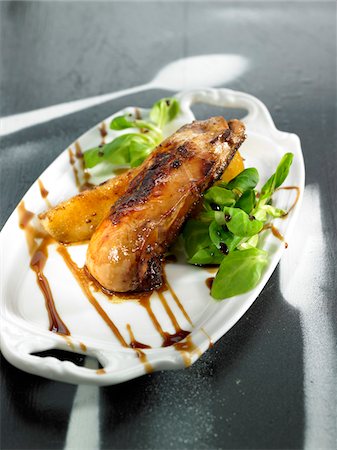Roast foie gras with pears Stock Photo - Premium Royalty-Free, Code: 652-05807932