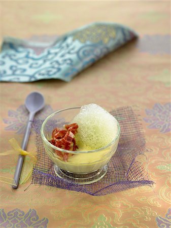 simsearch:652-03803528,k - Broad bean savoury custard with mint and Spanish ham Stock Photo - Premium Royalty-Free, Code: 652-05807987