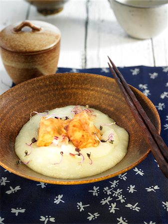 Tofu japonais sur purée de Daikon Photographie de stock - Premium Libres de Droits, Code: 652-05808041